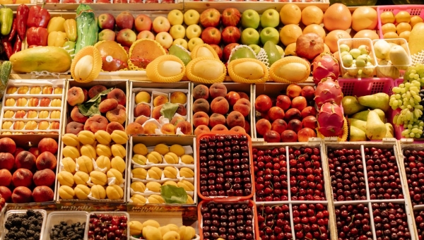 Comment Bien Choisir ses Fruits et Légumes au Souk : le Guide Complet